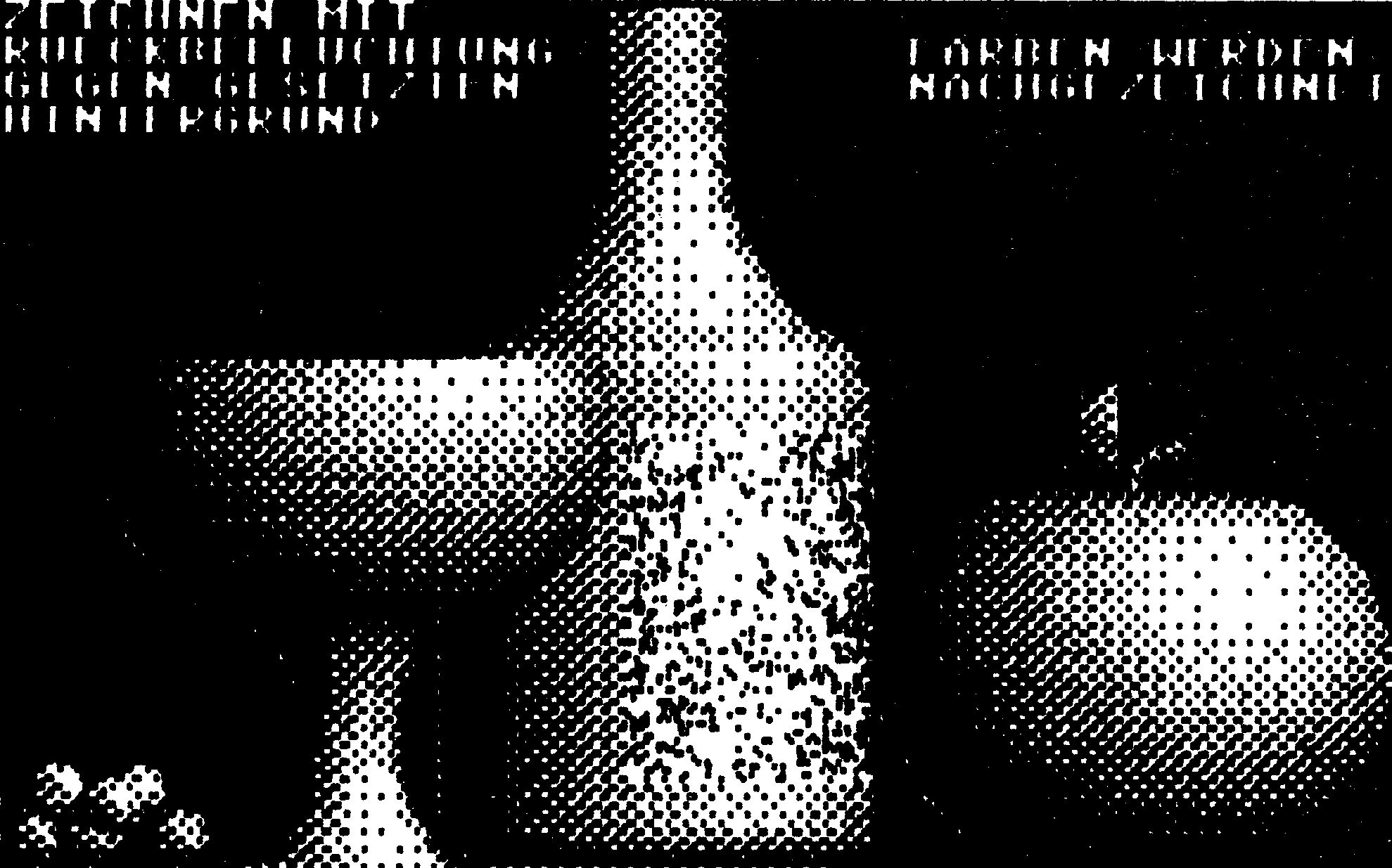 Stillleben mit Flasche, Apfel und Kelch in grobem Raster