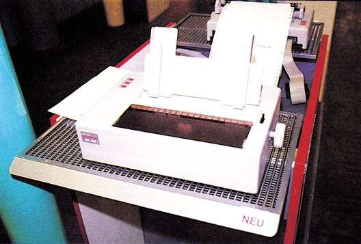 Foto eines Olivetti-Druckers auf einer Messepräsentation