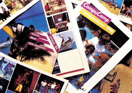Mehrere Verpackungen von Lernprogrammen mit Fotos von Personen
